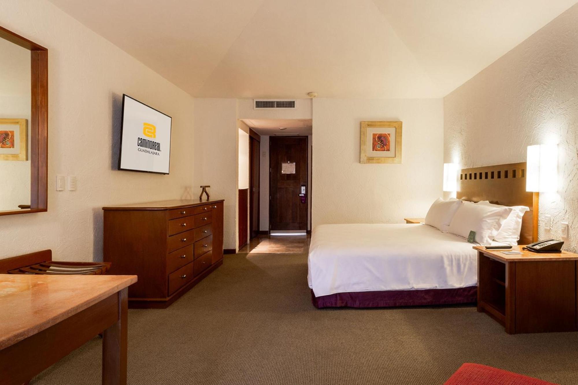 Hotel Camino Real Guadalajara Zapopan Zewnętrze zdjęcie A room at the hotel