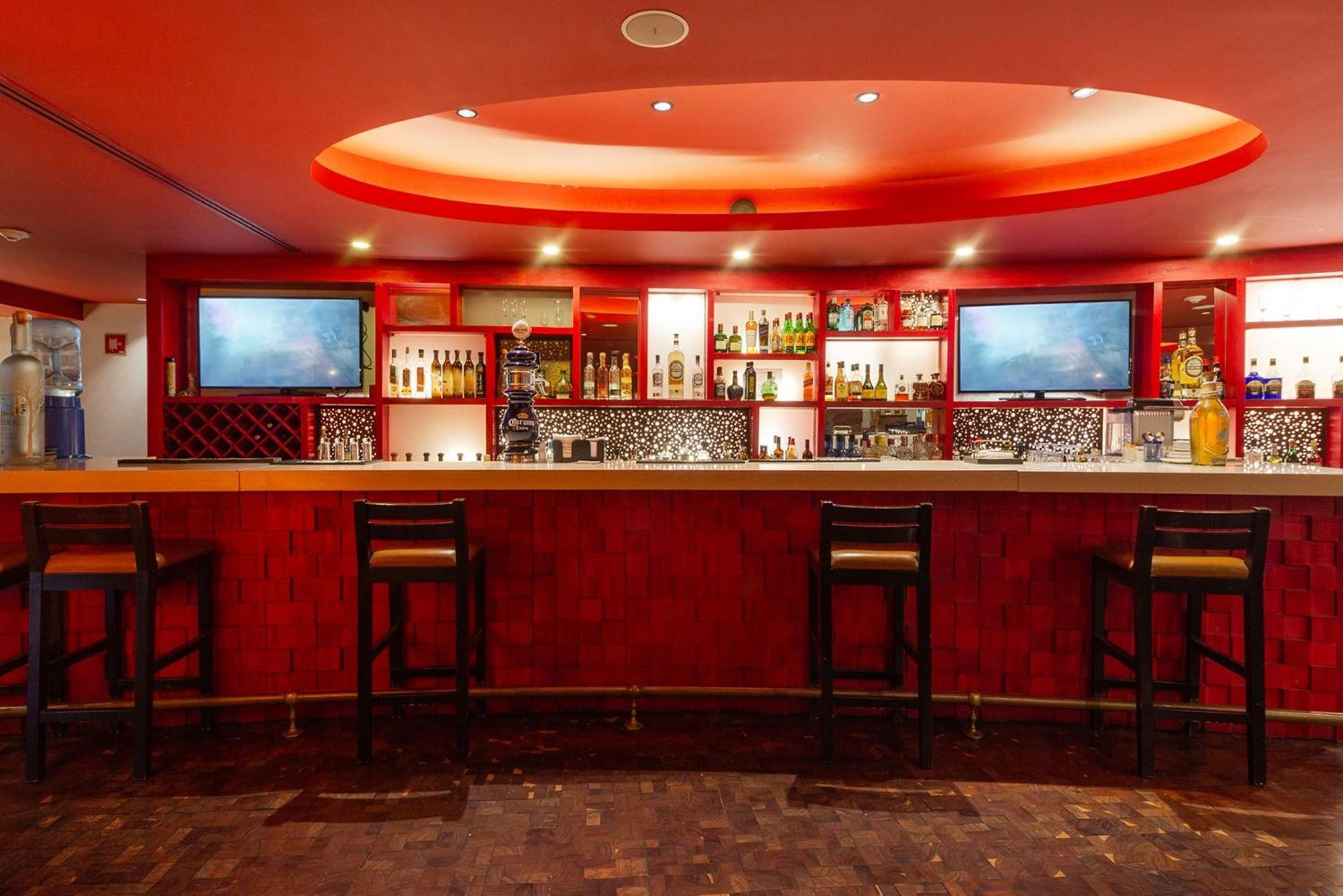Hotel Camino Real Guadalajara Zapopan Zewnętrze zdjęcie The bar at the 19th floor